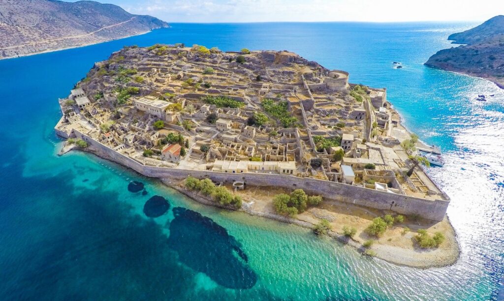 88,6 km from Carolina Apartments.


Spinalonga islet is located in Elounda Bay, 94 km from the city of Heraklion. In ancient times it was fortified, while over its ruins...